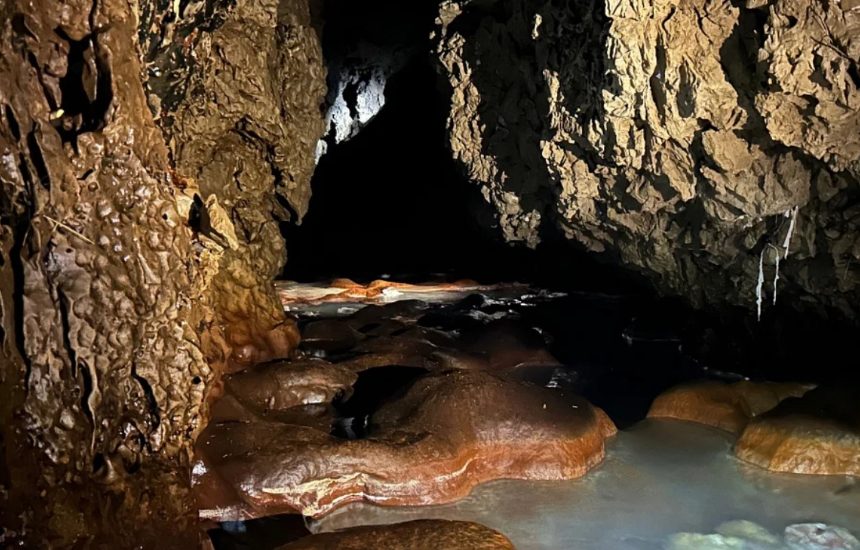 Mawsmai Cave Meghalaya Pic 01
